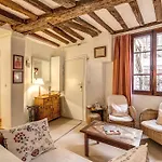 Apartment Notre Dame